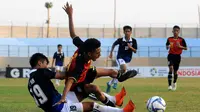 Timor Leste U-16 mengalahkan Kamboja 2-1 Kamis (2/8/2018) di Stadion Gelora Joko Samudro, Gresik. (Bola.com/Zaidan Nazarul)