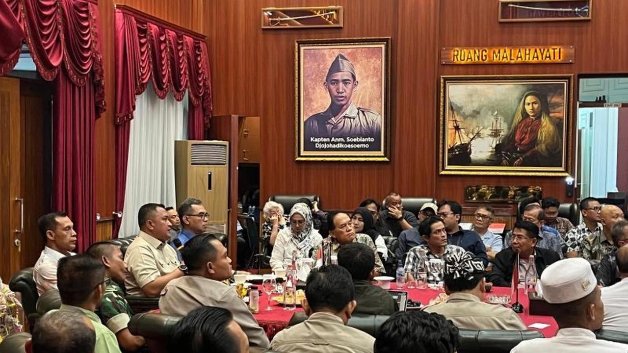 Skema Transisi Disiapkan untuk Pembukaan Kembali Aktivitas Tambang Bogor Usai Ditutup KDM