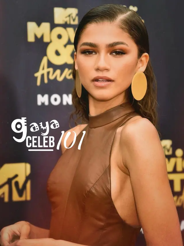 [Bintang] Gaya Seleb 101: Makin Bersinar di Tahun 2018, Intip Dress Terbaik Zendaya di Red Carpet