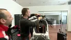 Bersih, tidak ada oli berceceran, begitulah suasana perakitan MotoGP team Aprilia Racing Team.