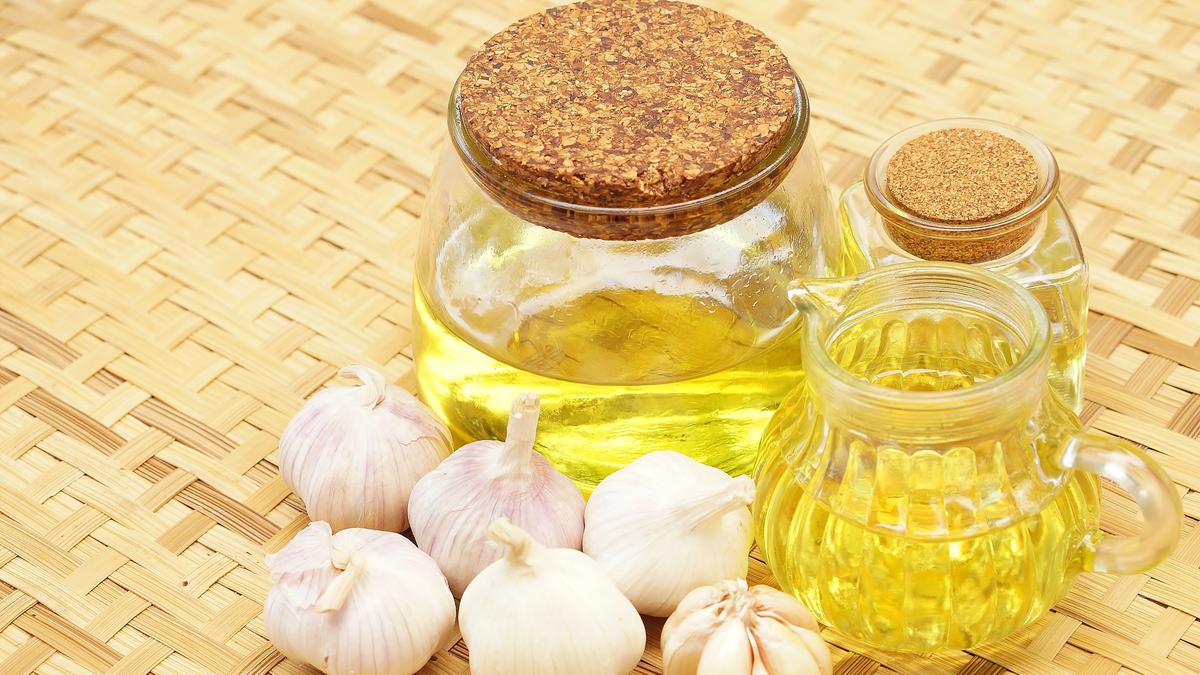 Anti Gagal, Begini Cara Praktis Membuat Minyak Bawang Putih yang Enak
