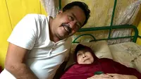 Bikin Haru, Ini 6 Momen Rano Karno Bantu Evakuasi Mak Nyak Saat Banjir Jakarta