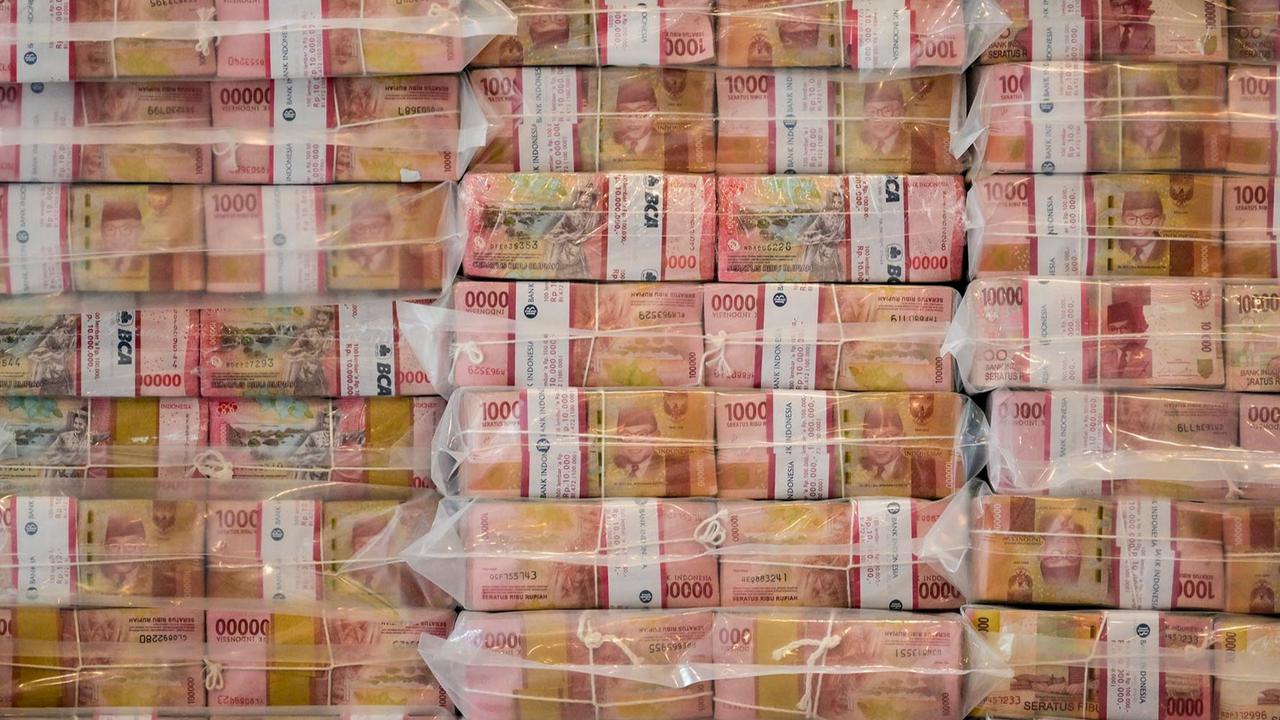 DPR Desak Kejagung Kejar Aset Koruptor Lain Usai Sita Duit Triliunan dari Kasus CPO