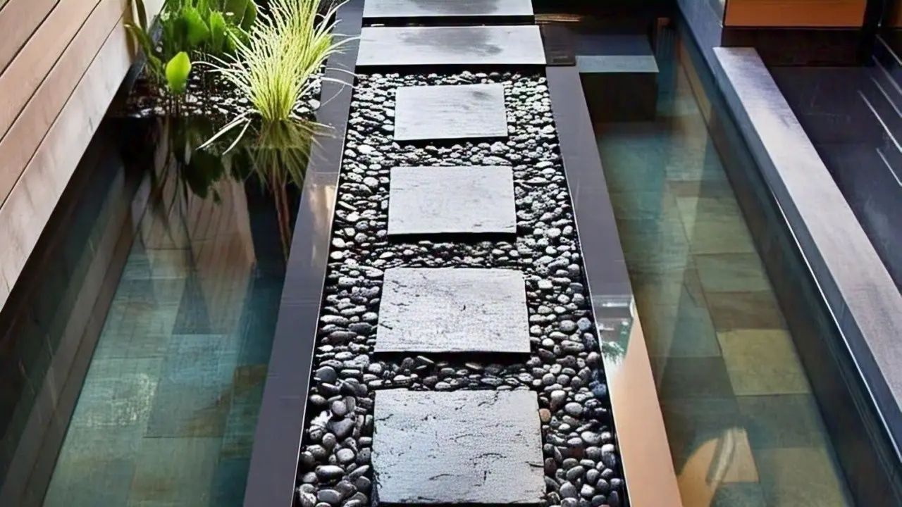 7 Model Kolam Ikan Persegi Panjang Minimalis untuk Rumah Modern dan Industrial