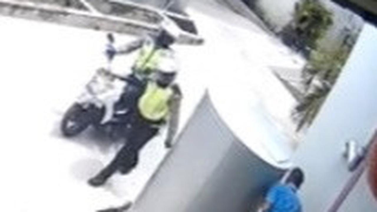 Viral Aksi Pemotor Hindari Tilang Polisi Malah Terjebak di Gang Buntu, Sudah Ngumpet tetap Ketahuan