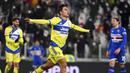 Juventus kembali menjauh dengan mencetak gol ketiga pada menit ke-67. Paulo Dybala yang baru saja dimasukkan dua menit sebelumnya mampu membobol gawang Sampdoria via sepakan keras usai menerima umpan Manuel Locatelli. (LaPresse via AP/Marco Alpozzi)