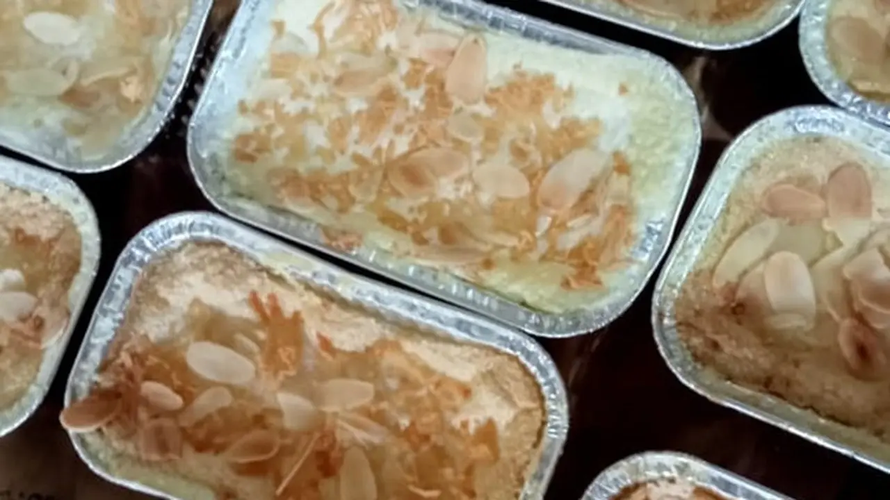 Dari Kelapa Tart hingga Brownies Shiny, Menu Andalan Raya Bakery Wajib Dicicipi