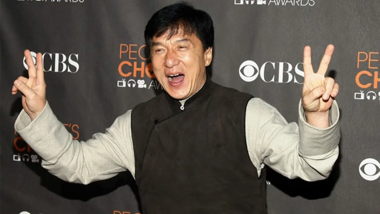 jackie-chan-121218c.jpg