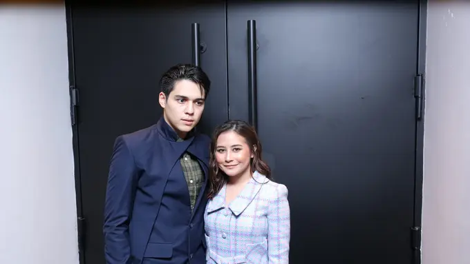 [Fimela] Prilly Latuconsina dan Maxime Bouttier