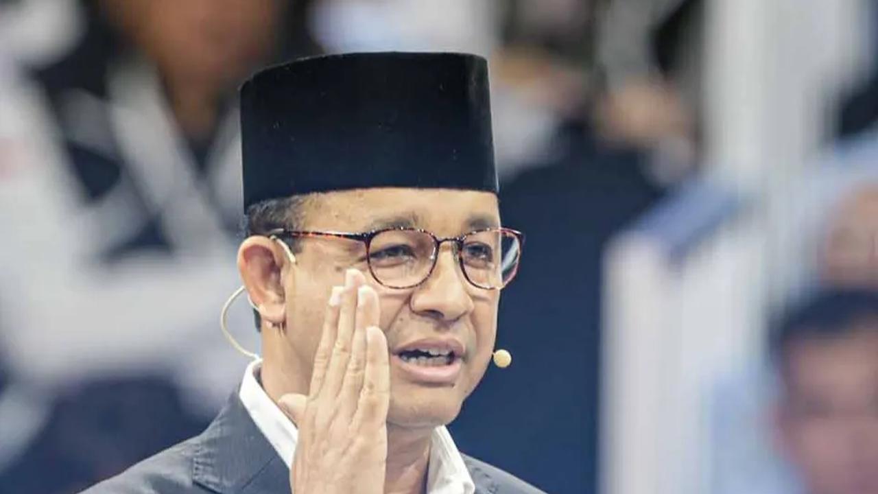 Guyonan Anies Sindir Prabowo di Debat Capres Perdana: Untung Enggak Ada Meja