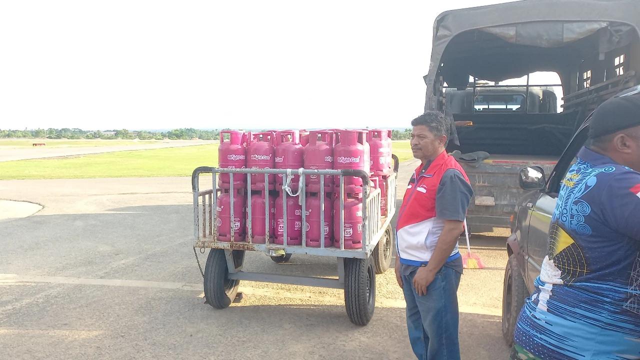 Akses Darat Terbatas, BBM dan LPG Kembali Disalurkan Via Udara ke Bener Meriah
