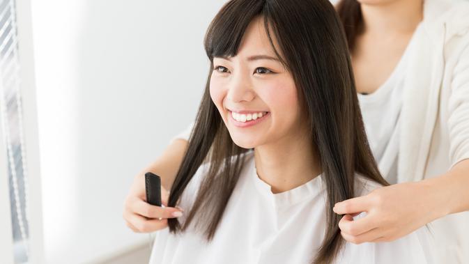  Tips Membuat Rambut Lebih Tebal Menurut Hair Stylist dan 