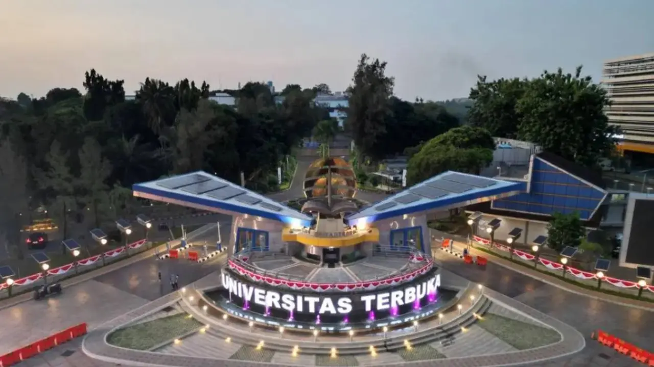 Universitas Terbuka.