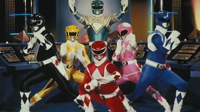 [Bintang] Transformasi Kostum Warna-warni Power Rangers