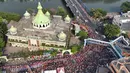 Prosesi Gotong Toapekong ini merupakan sebuah tradisi yang berulang setiap 12 tahun sekali di Kota Tangerang, yaitu setiap tahun Naga. (merdeka.com/Arie Basuki)