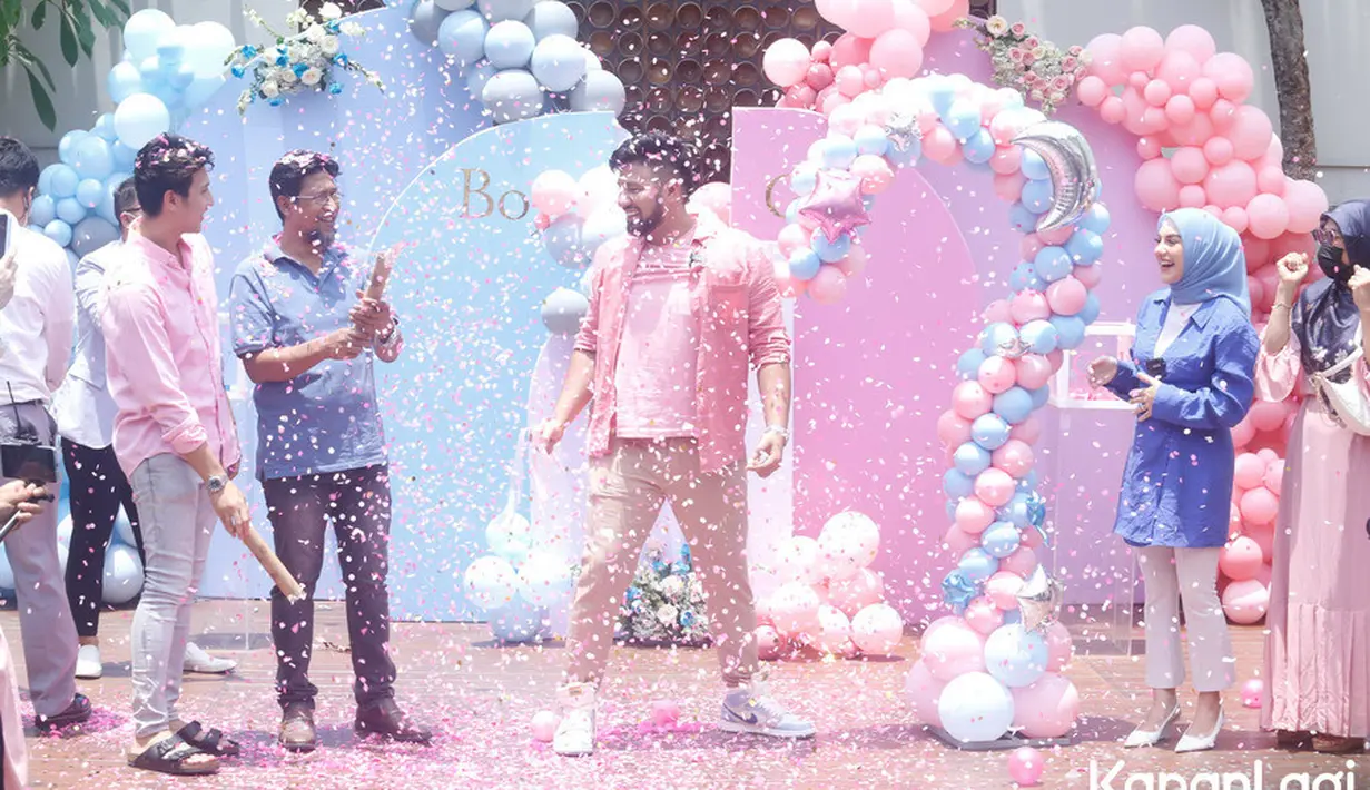 Ammar Zoni dan Irish Bella (KapanLagi.com®/Bayu Herdianto)