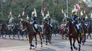 Kirab Merah Putih melintas menuju Istana Negara di Jalan Medan merdeka Barat, Jakarta, Senin (17/8/2026). (KLY/ Budy Santoso)