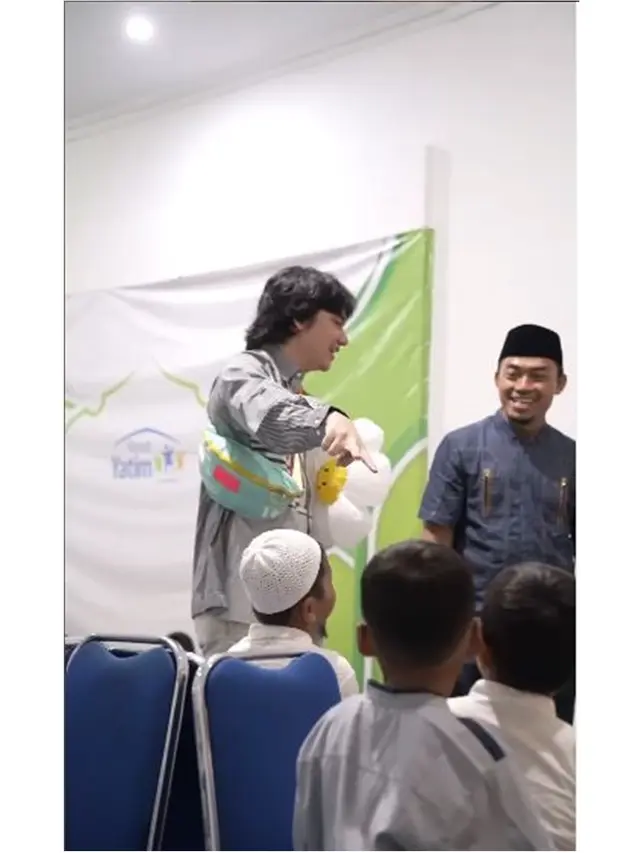 6 Potret Adipati Dolken dan Canti Tachril Rayakan Ultah Pertama Anak, Jadi Sorotan