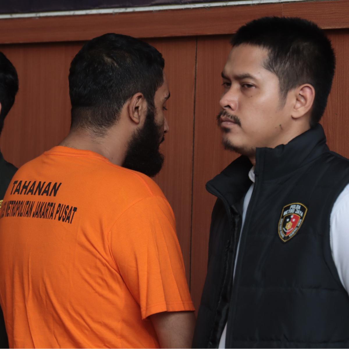 Pengacara kantongi senpi dan positif narkoba