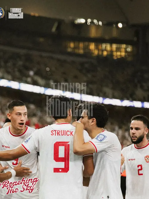 Foto: Maarten Paes Unjuk Kualitas di Laga Debut, Timnas Indonesia Tahan Imbang Arab Saudi di Kualifikasi Piala Dunia 2026