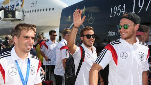 5 Pabrikan Otomotif Sponsor Sepak Bola