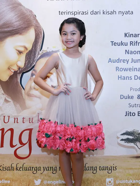 "Aku mendalami karakter itu lewat skenario, terus aku searching sosok Angeline, dan adu akting deh sama tante Roweina," ucap Naomi Ivo beberapa waktu lalu. (Galih W. Satria/Bintang.com)