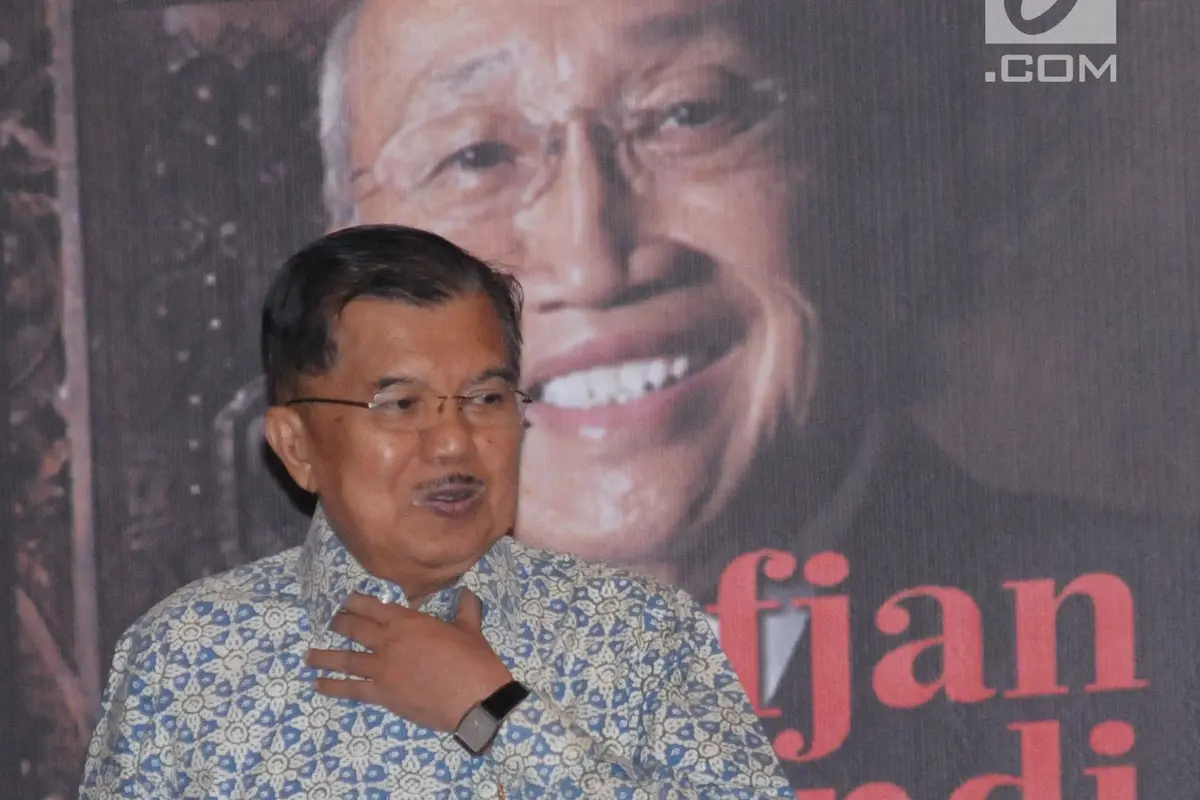 Wapres Jusuf Kalla Buka Bedah Buku Sofjan Wanandi dan Tujuh Presiden