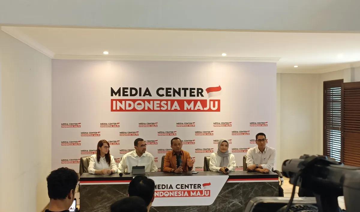 Lebih lanjut, dia menegaskan, bahwa media center tersebut bukan untuk wadah salah satu paslon capres-cawapres.&nbsp;<br><br>