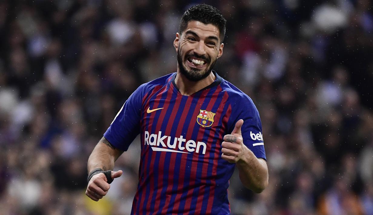Suarez juga satu-satunya pemain yang berhasil meraih gelar El Pichichi dibawah dominasi Messi-Ronaldo musim 2015/16. Bersama Messi, Suarez adalah kran gol Barcelona musim ini. (AFP/Javier Soriano)