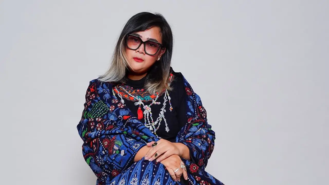 Fimela Awards Fashion Designer of The Year: Mel Ahyar Bawa Misi Pelestarian Budaya Indonesia Lewat Rancangan Modern