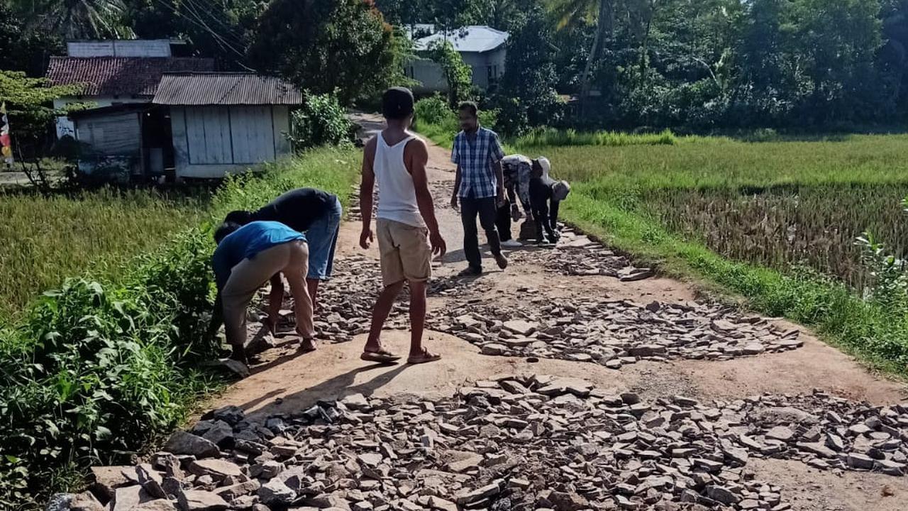 viral Camat di Banten Sumbang Rp5.000 untuk Perbaikan Jalan
