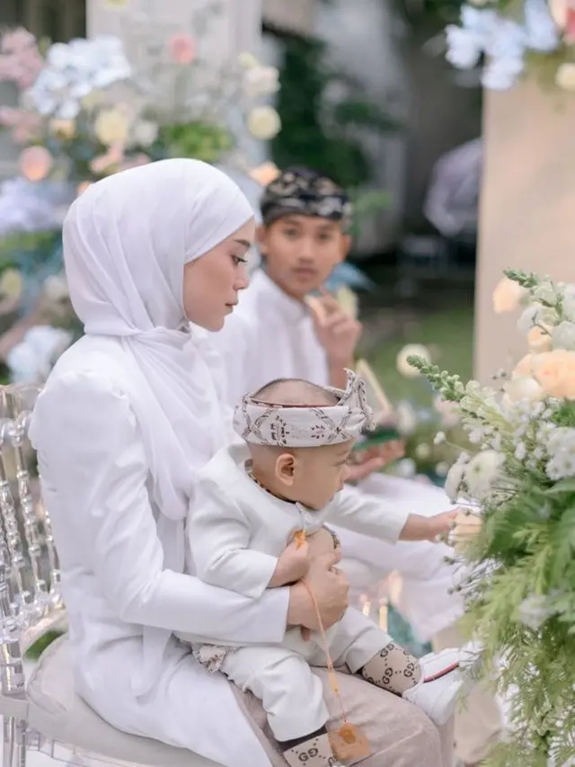 Lesti Kejora dan Baby L di lamaran sang kakak (instagram.com/askar_photography)