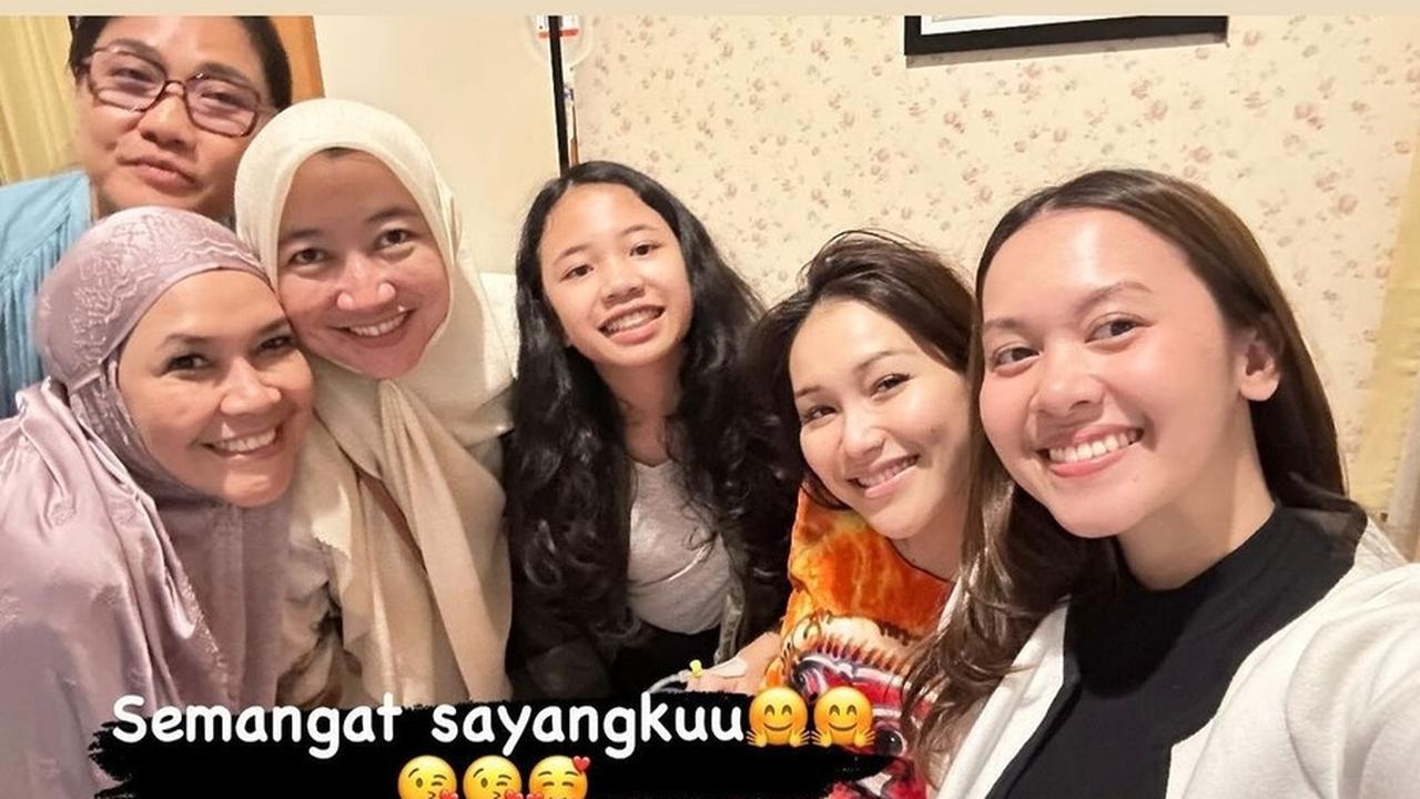 Ayu Ting Ting Jalani Pemeriksaan Kesehatan