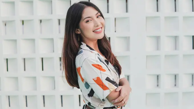 wanita oktober cara pandang