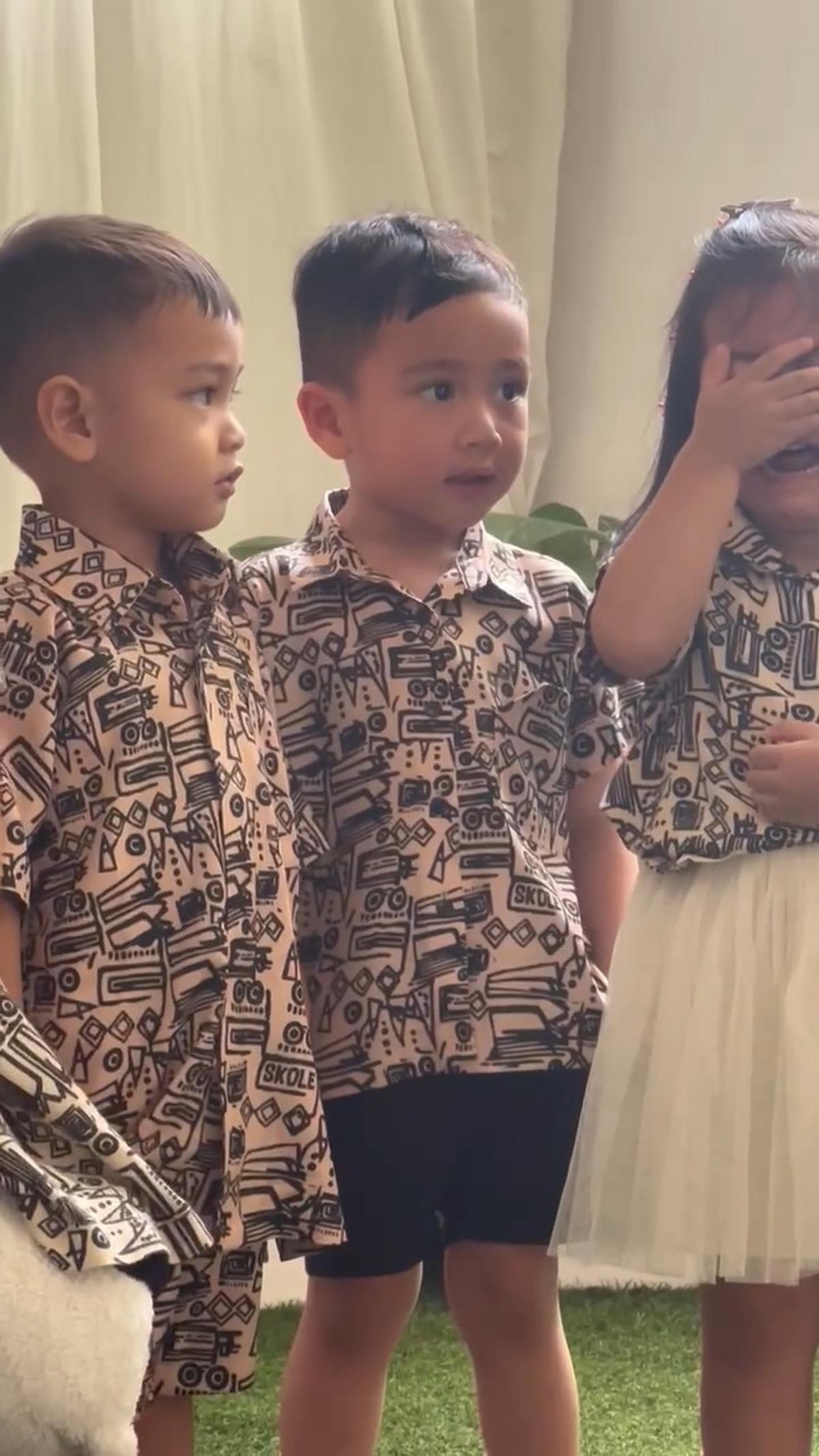 Momen Gemas Rayyanza saat Nyanyi Bareng Teman Sekelas ini Bikin Gemas