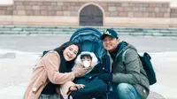 Penuh Kegemasan Cunda, 7 Potret Denny Caknan dan Bella Bonita Ajak Anak Liburan ke Disneyland Jepang