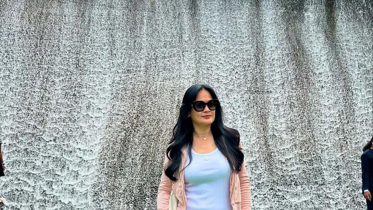 Sederet Foto Lawas Donna Harun yang Jadi Sorotan, Cantiknya Awet Sejak Dulu