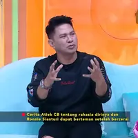 "Lama-lama dia bilang gini 'kasihanin aku dong, kan aku udah mau menikah. Masa kamu biarin aku berzina'," kata Ronnie Sianturi [Youtube/TRANS TV Official]
