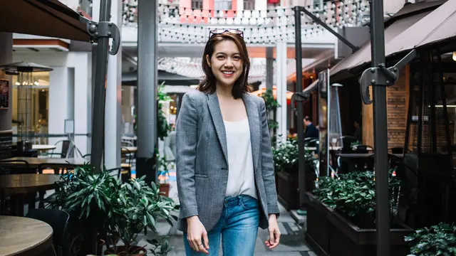 wanita juli hampir 40 tahun