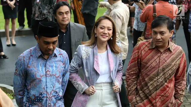 Saat Jokowi Ajak BCL hingga Glenn Fredly Dialog di Istana