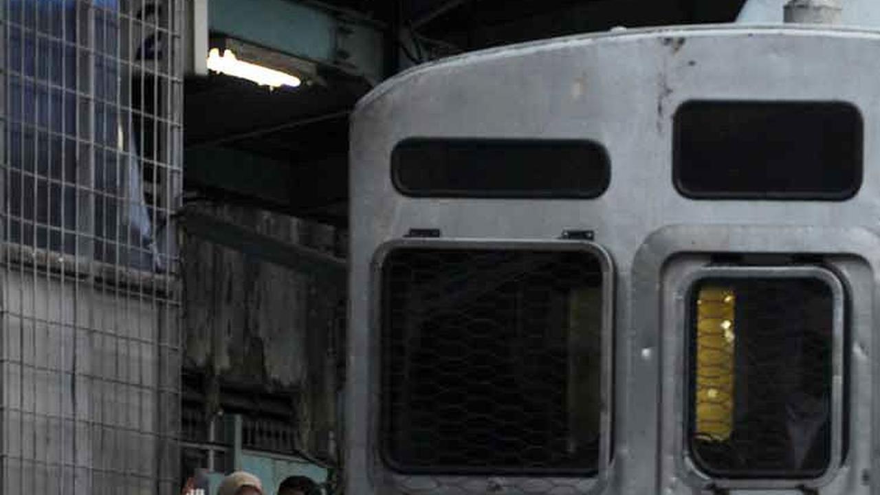 Alarm Covid-19 Kembali Berdering, Penumpang KRL Diimbau Pakai Masker Lagi