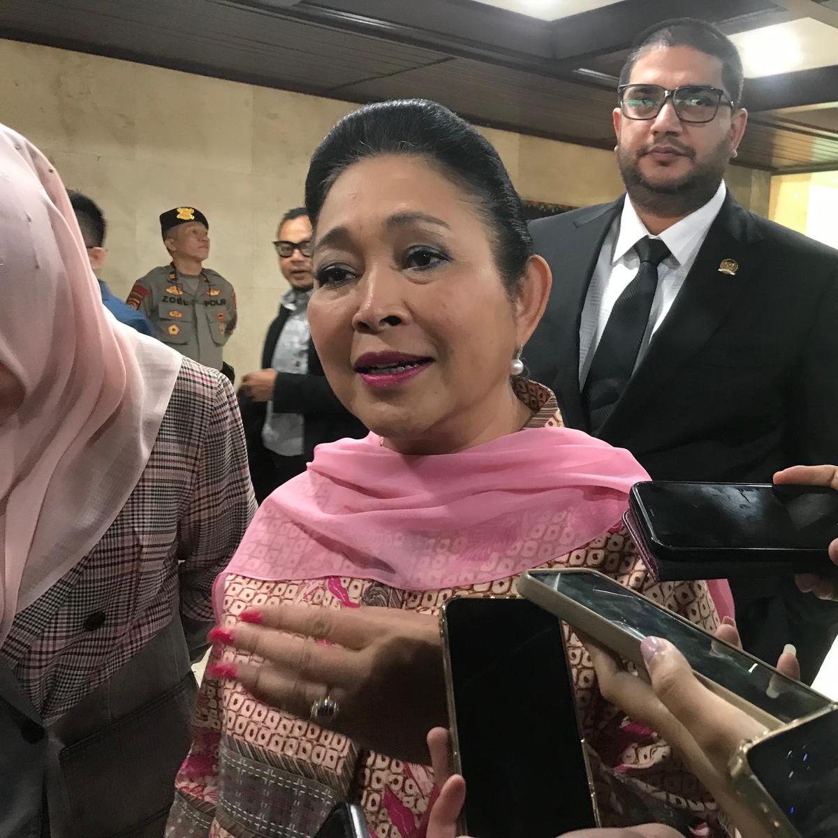 Titiek Soeharto bakal panggil menteri KKP soal pagar laut