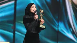 Lesti Kejora Menang Lagi, Raih Piala Penyanyi Solo Wanita Terpopuler IDA 2026