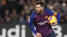 1. Lionel Messi (Barcelona) - 21 gol dan 10 assist (AFP/Lluis Gene)