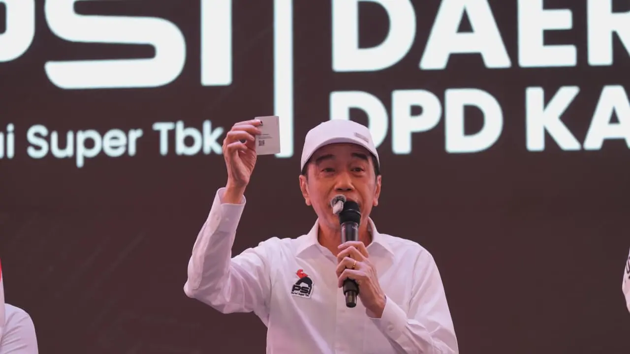 _Ungkap Alasan Baru Tunjukkan KTA, Jokowi: Politik Itu Soal Momentum