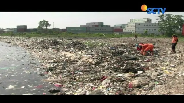 3 Hari Dibersihkan, Sampah Teluk Jakarta di Muara Angke Masih Menumpuk