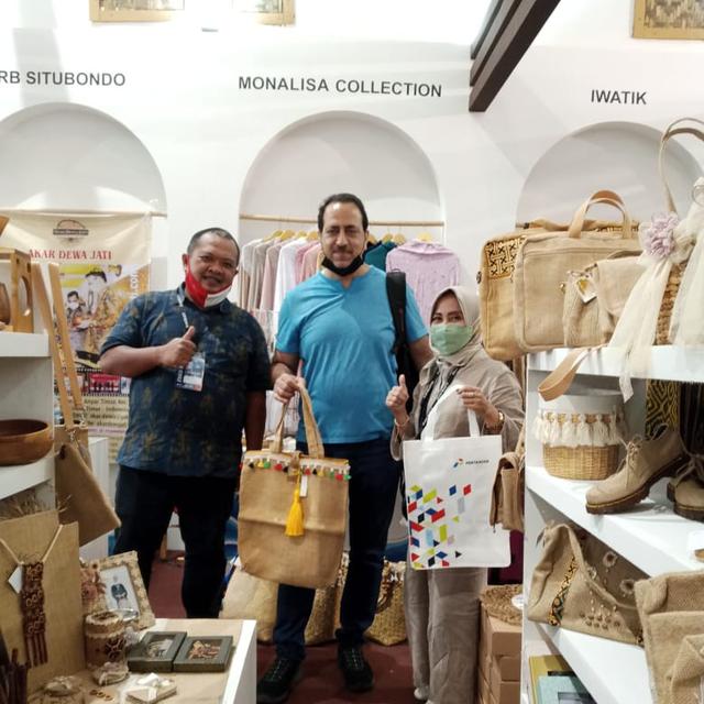 Ada Lucky Dip dan Promo Menarik di Booth UMKM Binaan Pertamina