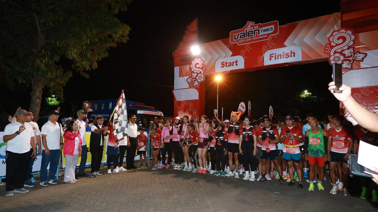 Lebih 800 Pelari Ikuti ValenTimes Night Run di Banyuwangi