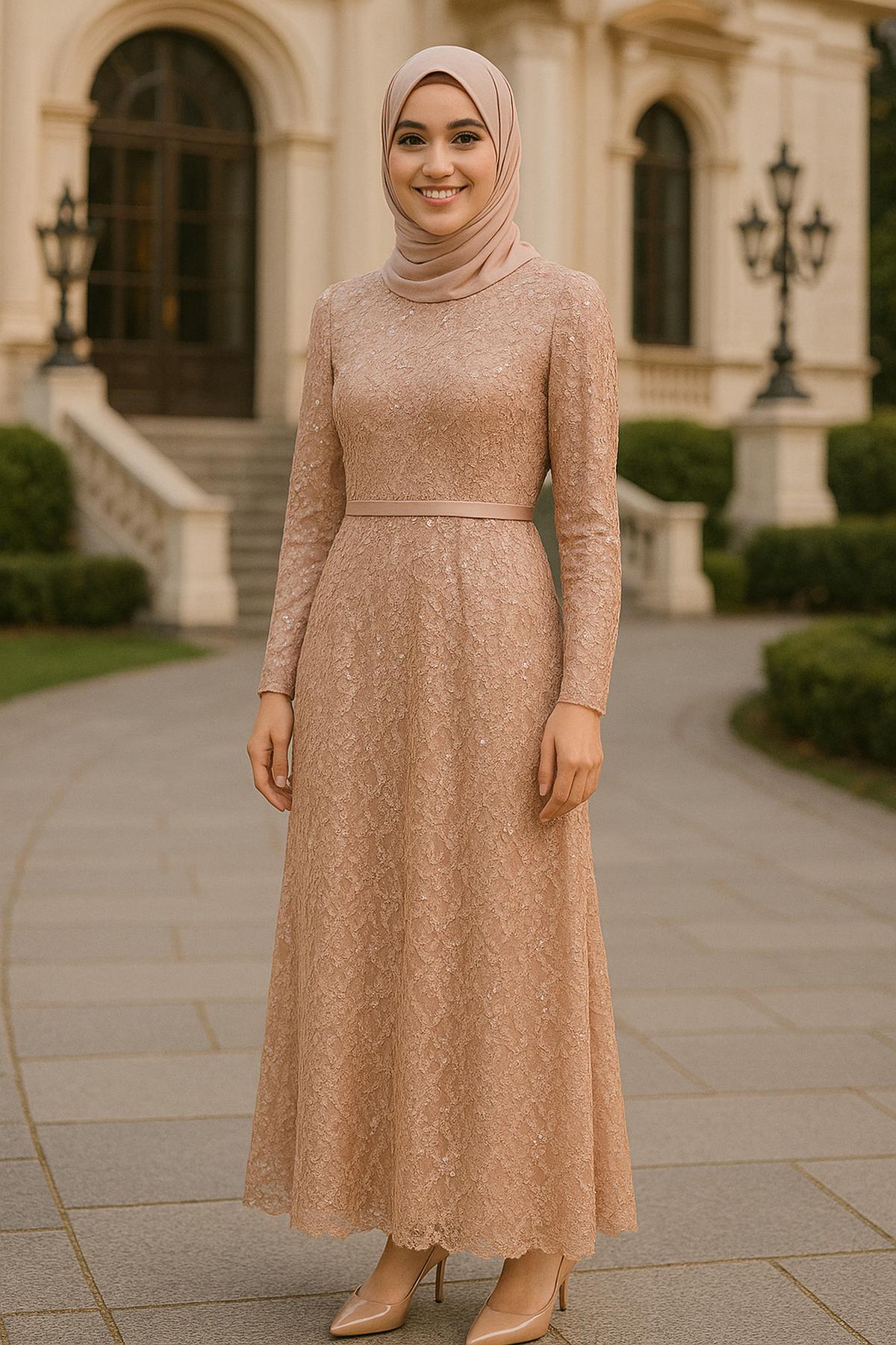 Ilustrasi Long Dress Brokat Kombinasi Payet