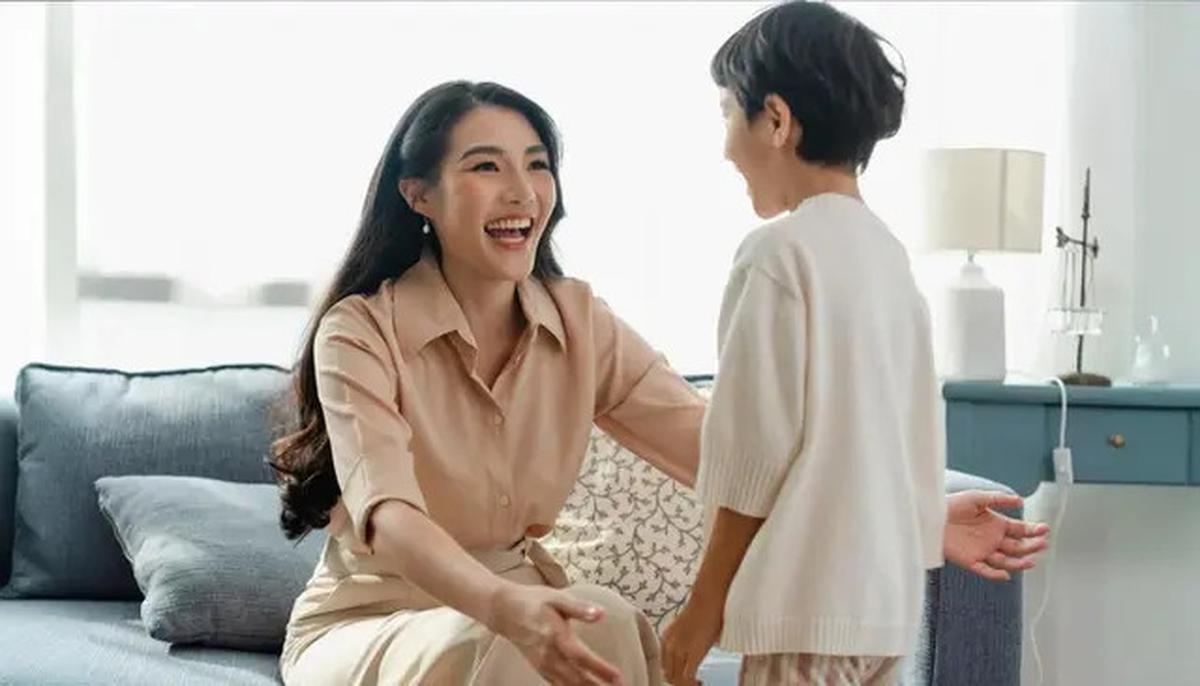 Mengenal Jellyfish Parenting, Gaya Asuh yang Fleksibel dan Berpusat pada Anak